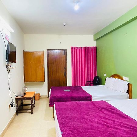 Hotel Nakshatra 乌提 外观 照片
