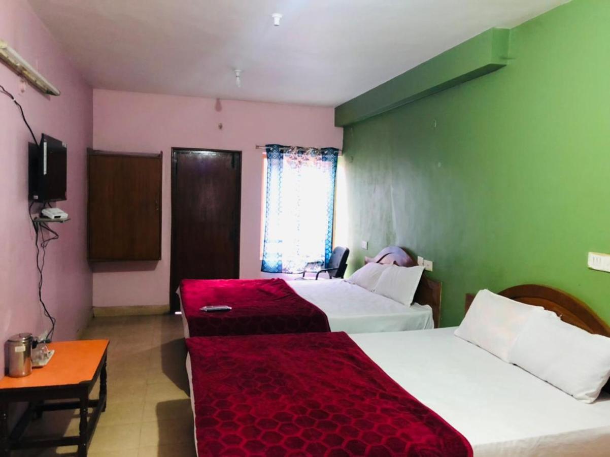 Hotel Nakshatra 乌提 外观 照片
